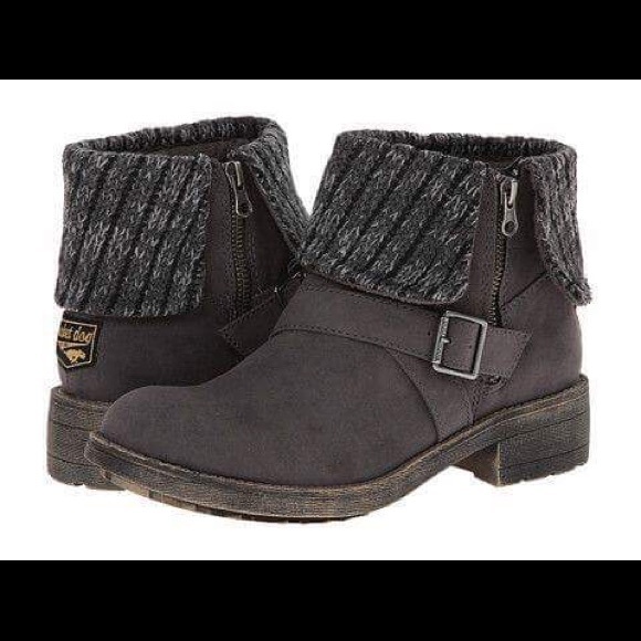 rocket dog blume boots